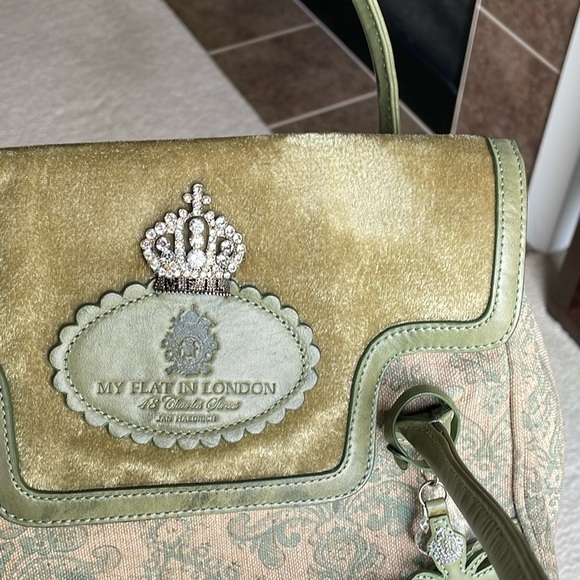 [My Flat in London] UPDATE:Tapestry handbag with rhinestone crown and bag charms - Picture 8 of 9